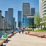 Londwell, The Wharfside Boutique, River Views & Balcony